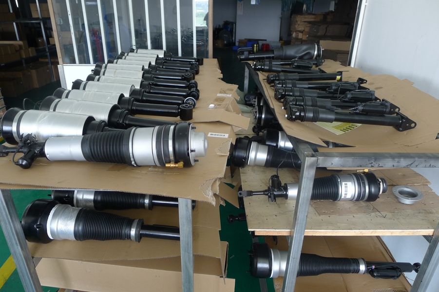 Guangzhou Jovoll Auto Parts Technology Co., Ltd. linia produkcyjna producenta