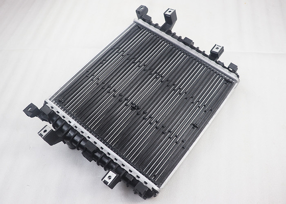 7L8121212A Grzejnik pasuje do Audi Q7 4L 3.0 2010-2015 Volkswagen Touareg 2004-2010