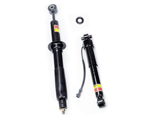 Amortyzator przedniego tylnego zawieszenia pneumatycznego pasuje do lat 2008-2019 dla Toyota Sequoia 5.7L 48510-09S60 48510-09S61